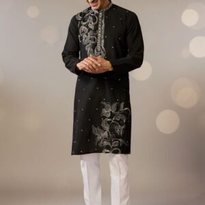 Men Embroidered Kurta