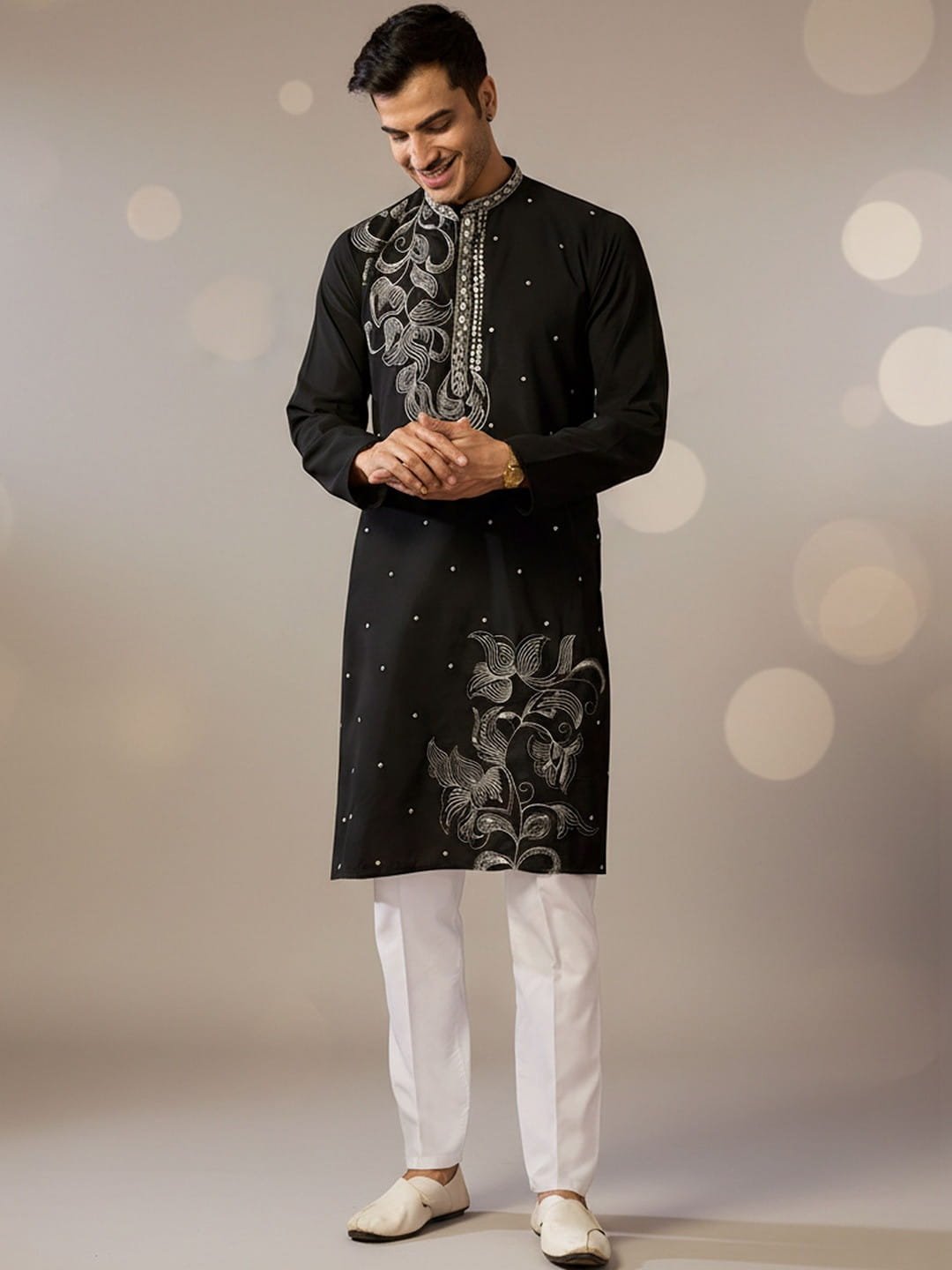 Men Embroidered Kurta
